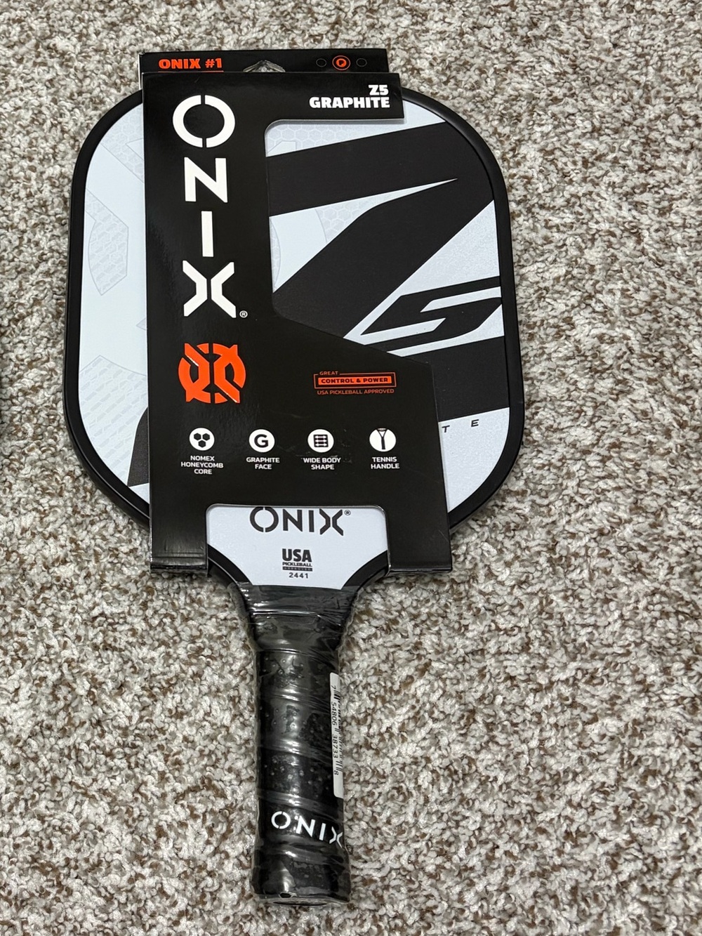 New With Tags Onix Graphite Z5 Pickleball Paddle- Currently $90 Online!